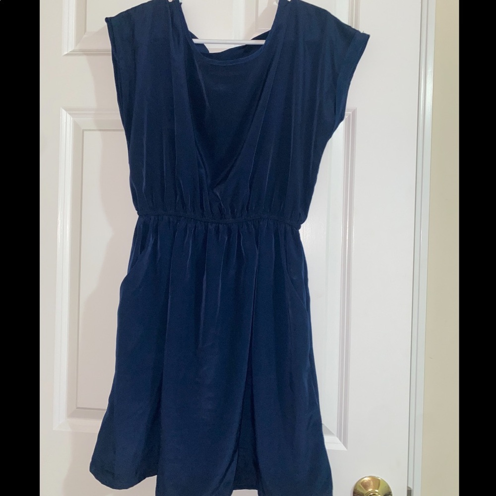 SHORT SLEEVE NAVY DRESS